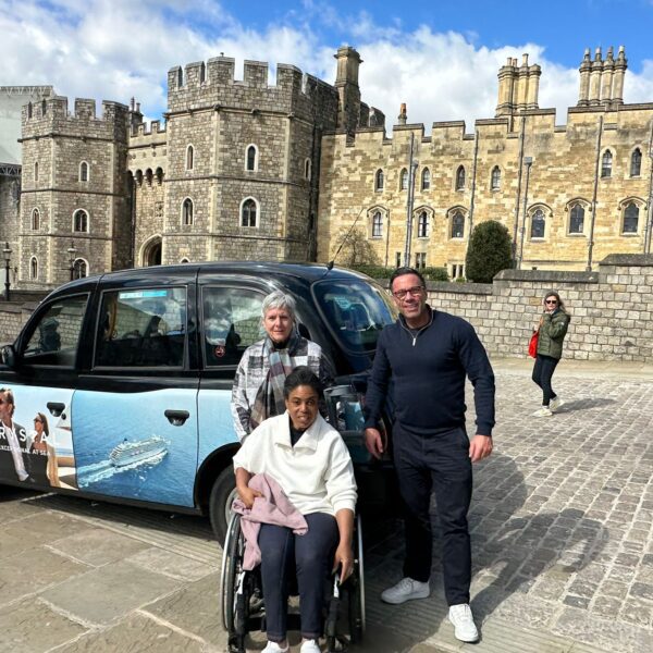 London Royal Windsor Tour by Taxi