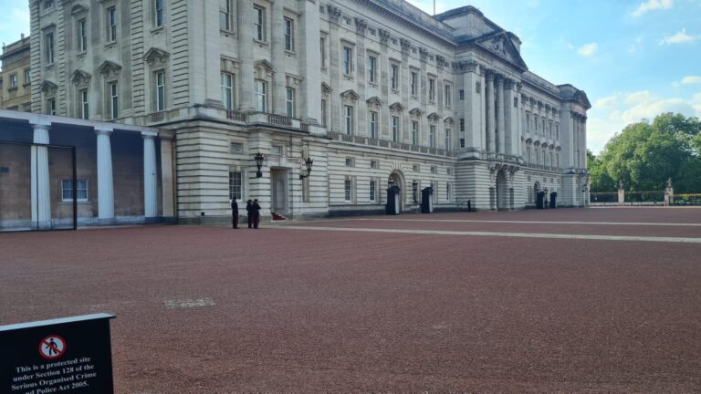 Tailored luxury sightseeing tours London to suit personal interests.