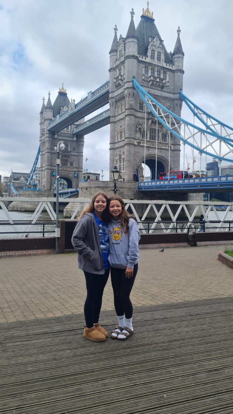 Scenic taxi routes for photographers featuring Big Ben.