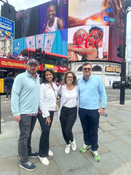 Exploring London's hidden gems by taxi with London Sightseeing Taxi Tours