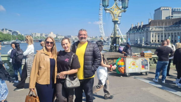 Explore London Tourist Places To Visit with a Sightseeing Taxi Tour