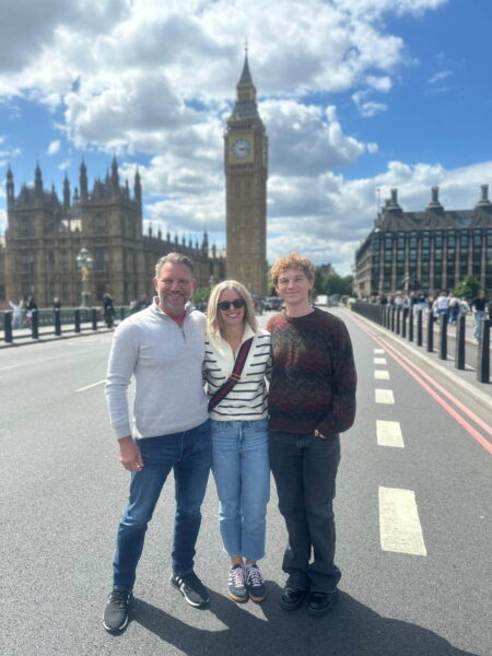 Get your London City Ticket and explore iconic landmarks like Big Ben with ease!