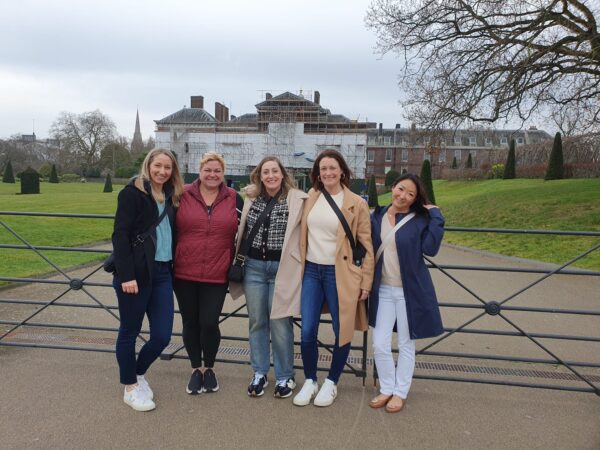 Group of tourists enjoying a visit to London landmarks with London Sightseeing Taxi Tours - Book Things To Do In London