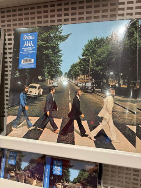 Beatles Abbey Road album cover at London sightseeing spot - Day Tours In UK