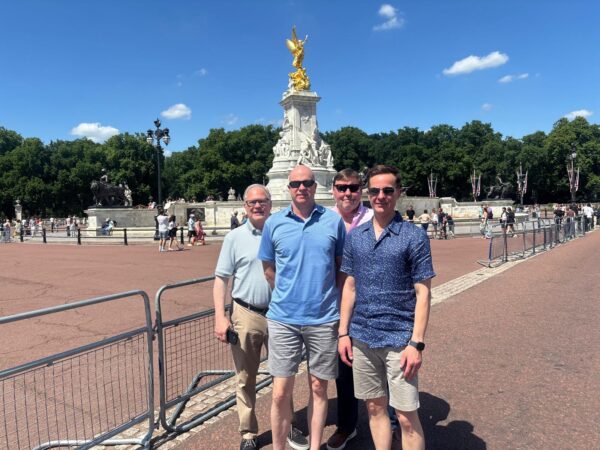 Visitors at the iconic Tower of London during taxi tour to historical landmarks