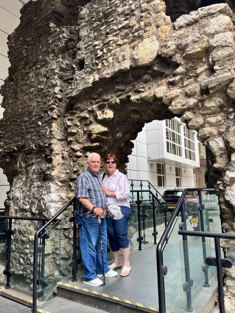 Friends enjoying a private taxi excursion in London.