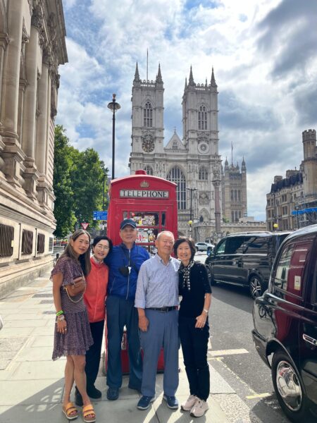 People visiting London on private cab tours for special events