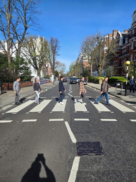 Top Sight Seeing In London with visitors crossing Abbey Road