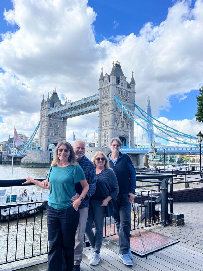 Family enjoying a tailored secret spots London taxi excursion.