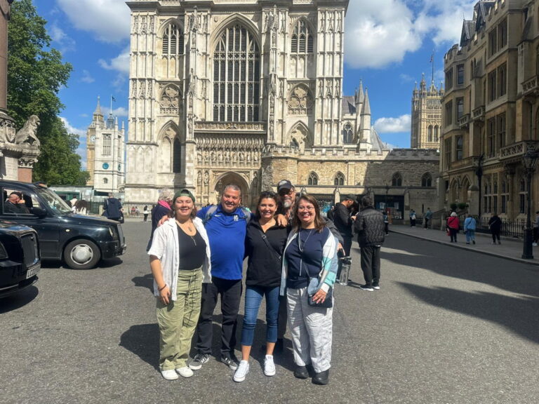 Westminster Abbey Get Your Guide group enjoying London sightseeing taxi tours, accessible for all visitors