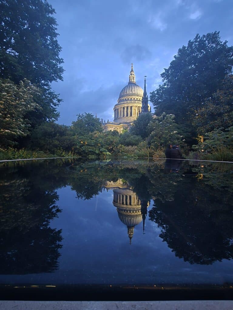 Get your tour of iconic St. Paul's Cathedral reflection in London with wheelchair accessible taxi tours for up to six people