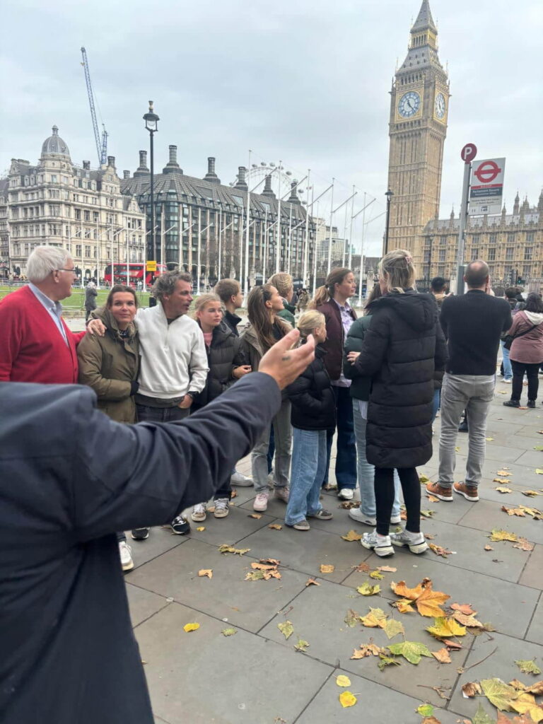 Visitors preparing for London Sightseeing Taxi Tours with potential for bath day tour