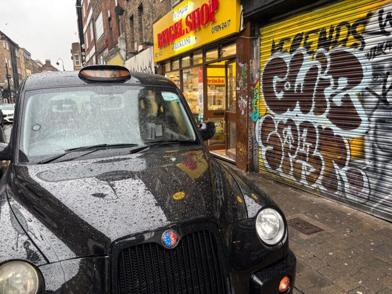 London Sightseeing iconic black cab used for private tours to Bath UK