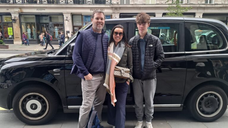 Tailored tours to discover London’s hidden gems at your pace.