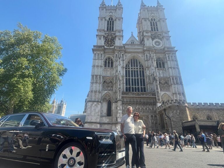 Couples experiencing unique romantic taxi tours in London with picturesque views